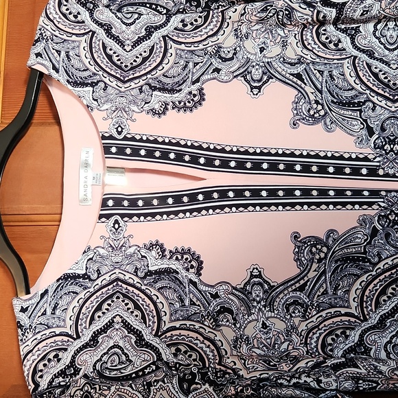 Sandra Darren Patterned Dress - Picture 2 of 4